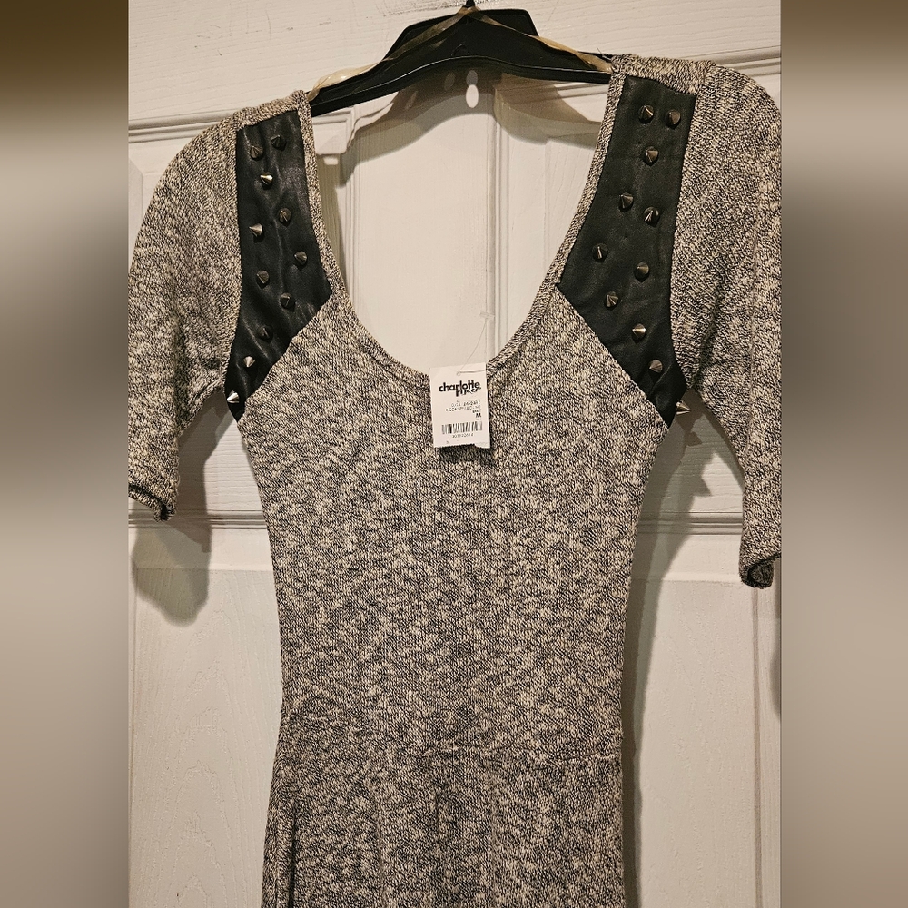 CHARLOTTE RUSSE DRESS - Picture 2 of 3